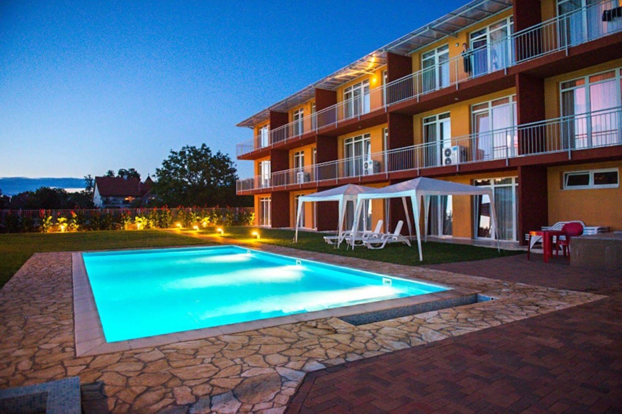 Kehida Family Resort Kehidakustány Dış mekan fotoğraf